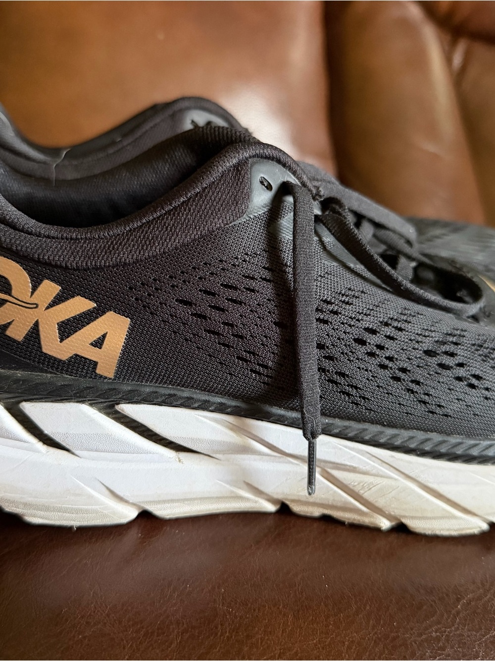 Women’s Hoka One Clifton 7 size 10.5